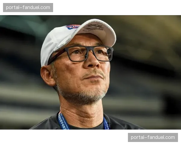 自由人主帅桑迪·布伦德洛解读“五外”体系：现代篮球的位置界限正在消失。